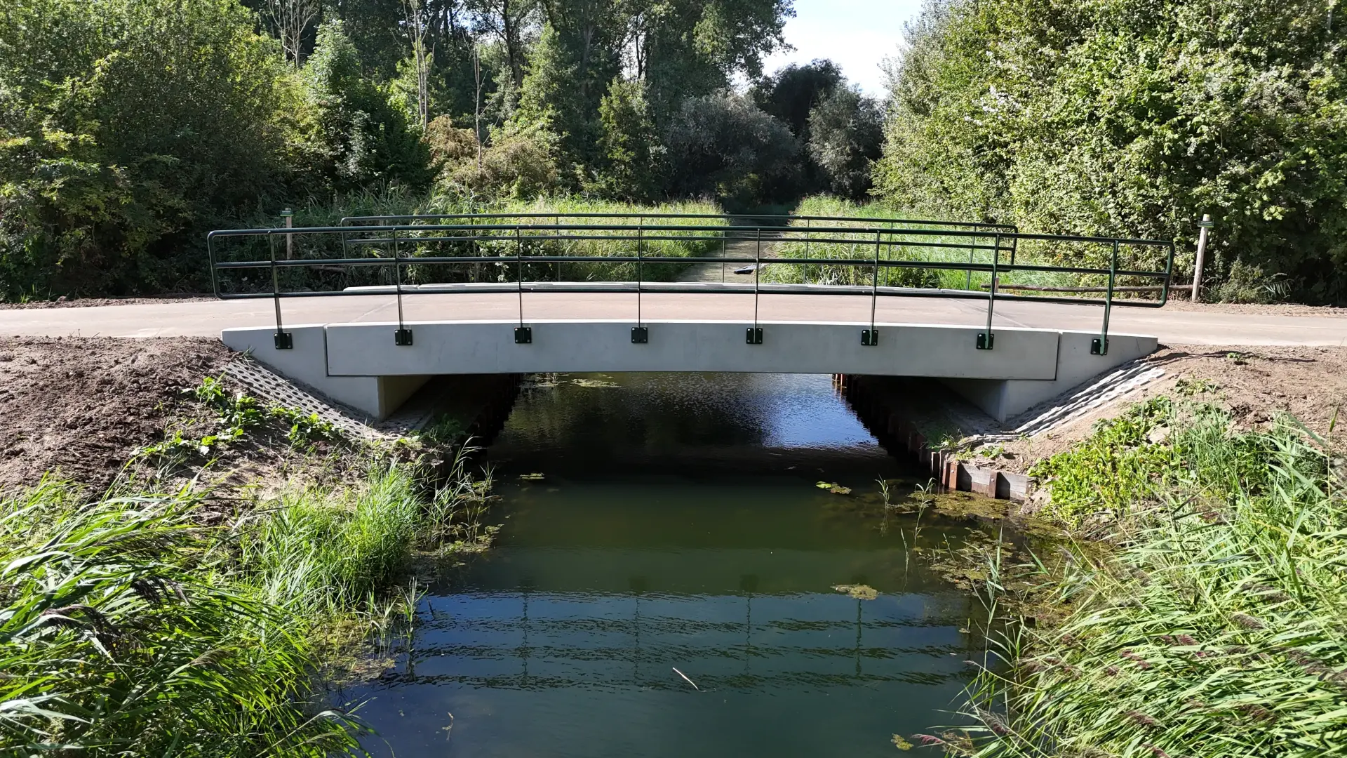 De Kuiper Infrabouw eindresultaat duurzame brug de elleboog gemeente Altena in Rijswijk