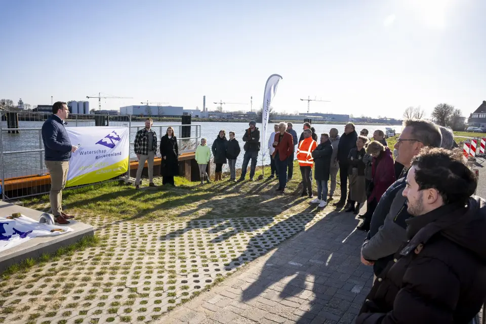 De Kuiper Infrabouw levert persleiding-RWZI-Papendrecht-op aan waterschap-Rivierenland