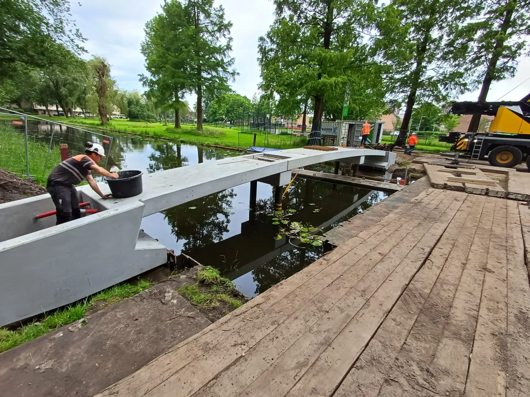 De Kuiper Infrabouw plaatsing betonnen brugdek brug capelle aan den ijssel