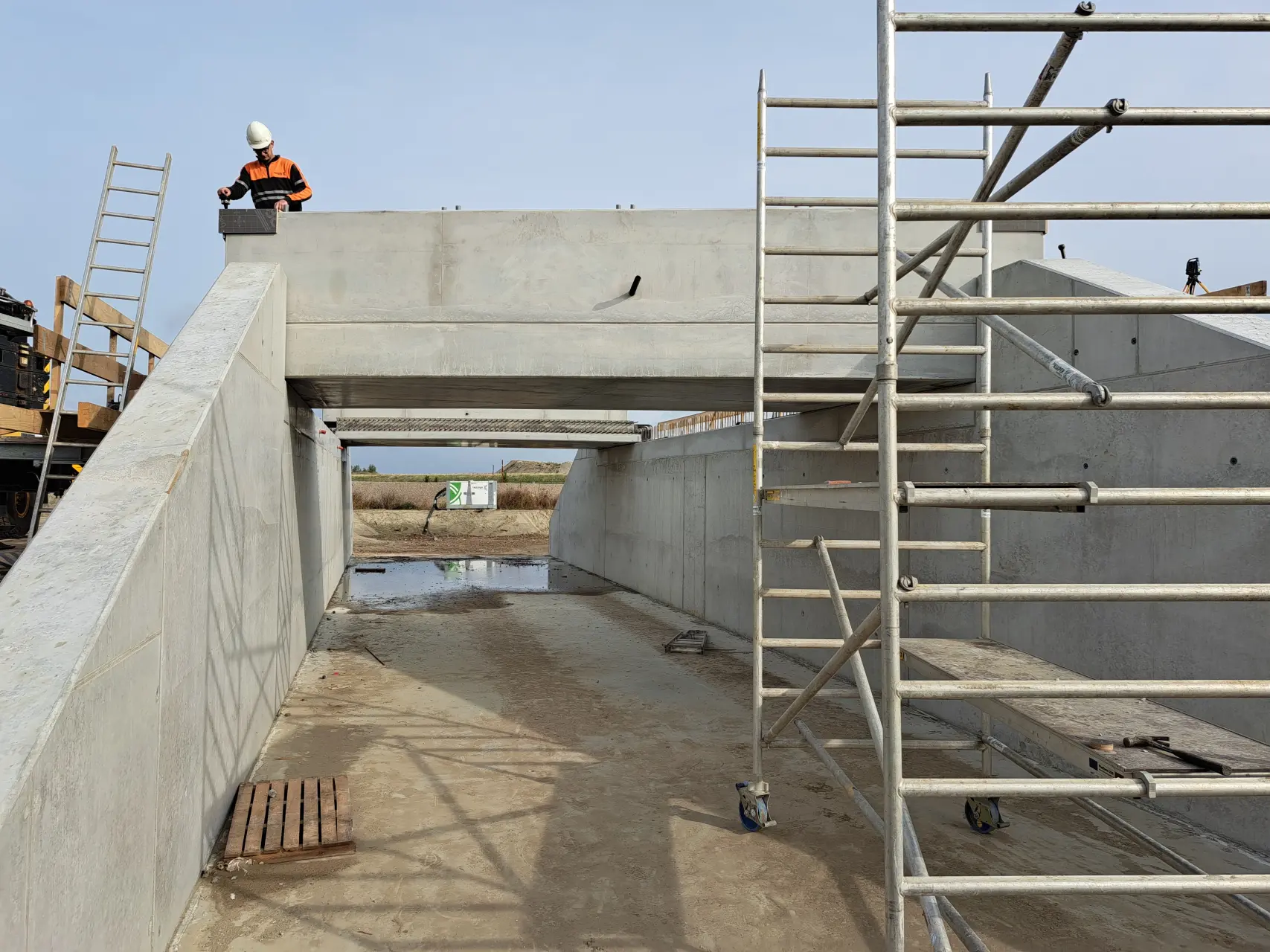 De Kuiper Infrabouw realisatie tunnel Puttershoek prefab elementen