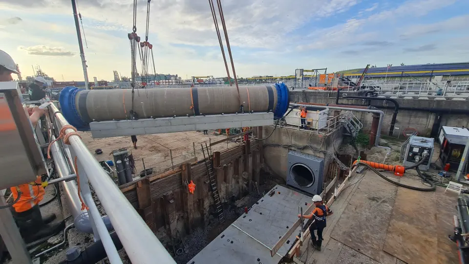 De Kuiper Infrabouw RWZI Dordrecht clsuter 1 buisvervanging  binnen 1 dag